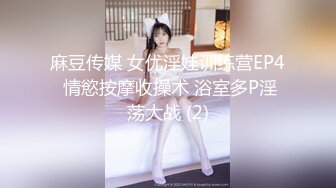 小哥被债主找上门没钱还,脱下裤子卖屁眼消消利息