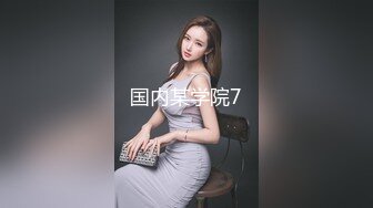 商场女厕全景偷拍黑丝短裙美女 肥臀嫩逼一条缝