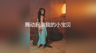 [MP4/ 742M] 漂亮单身美女下海操逼秀，吊带背心黑丝袜，站立抽插肥穴，从下往上视角拍摄撞击