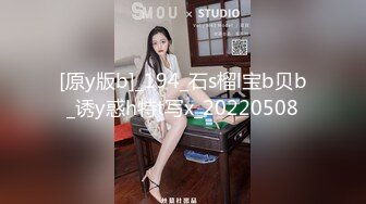 办公楼女厕全景偷拍连衣裙美女 干净肥美的嫩鲍鱼