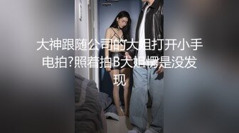 民宅摄像头被黑TP中午休息时间年轻小夫妻激情做爱69式爽完侧位啪啪啪小伙很生猛爱妻娇喘高潮了